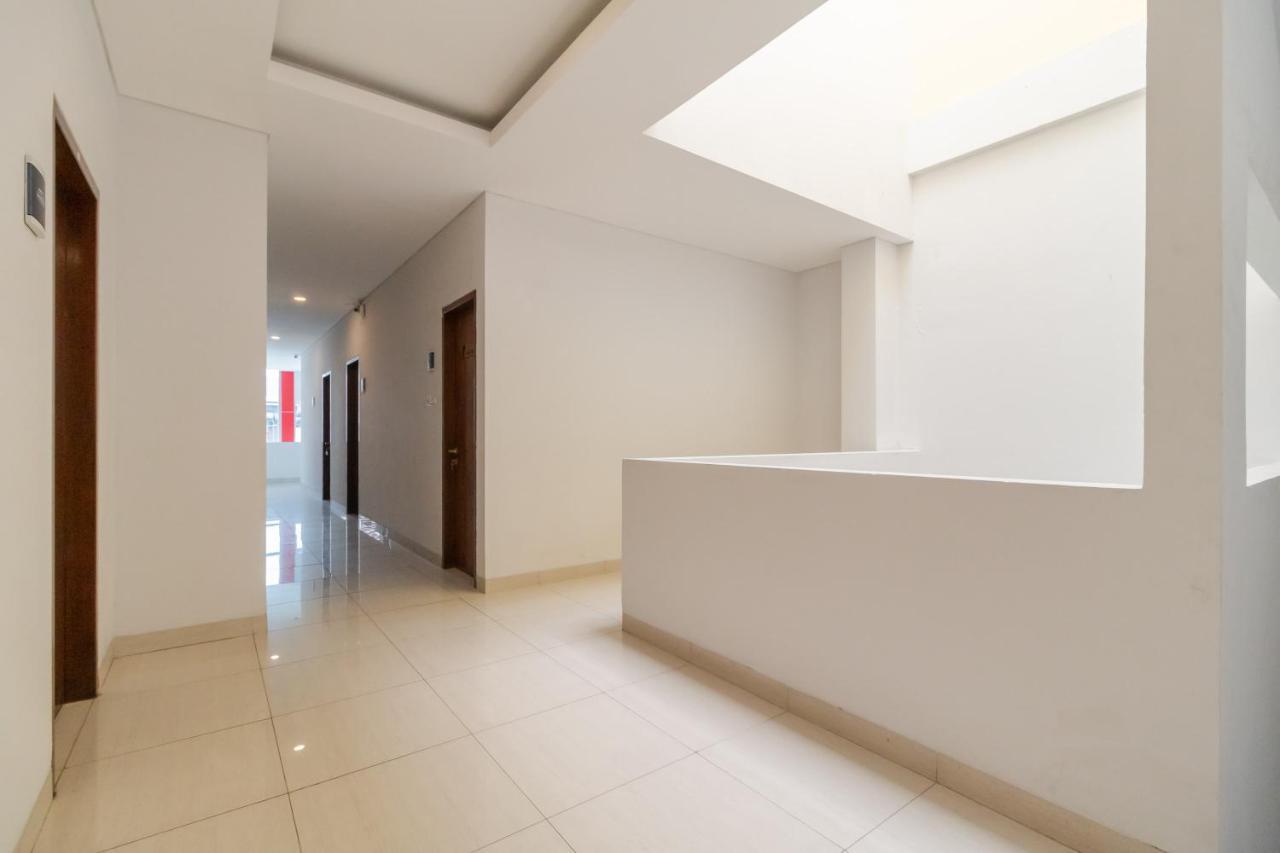 Urbanview Hotel Casa Kota Mangga Besar Jakarta Bagian luar foto