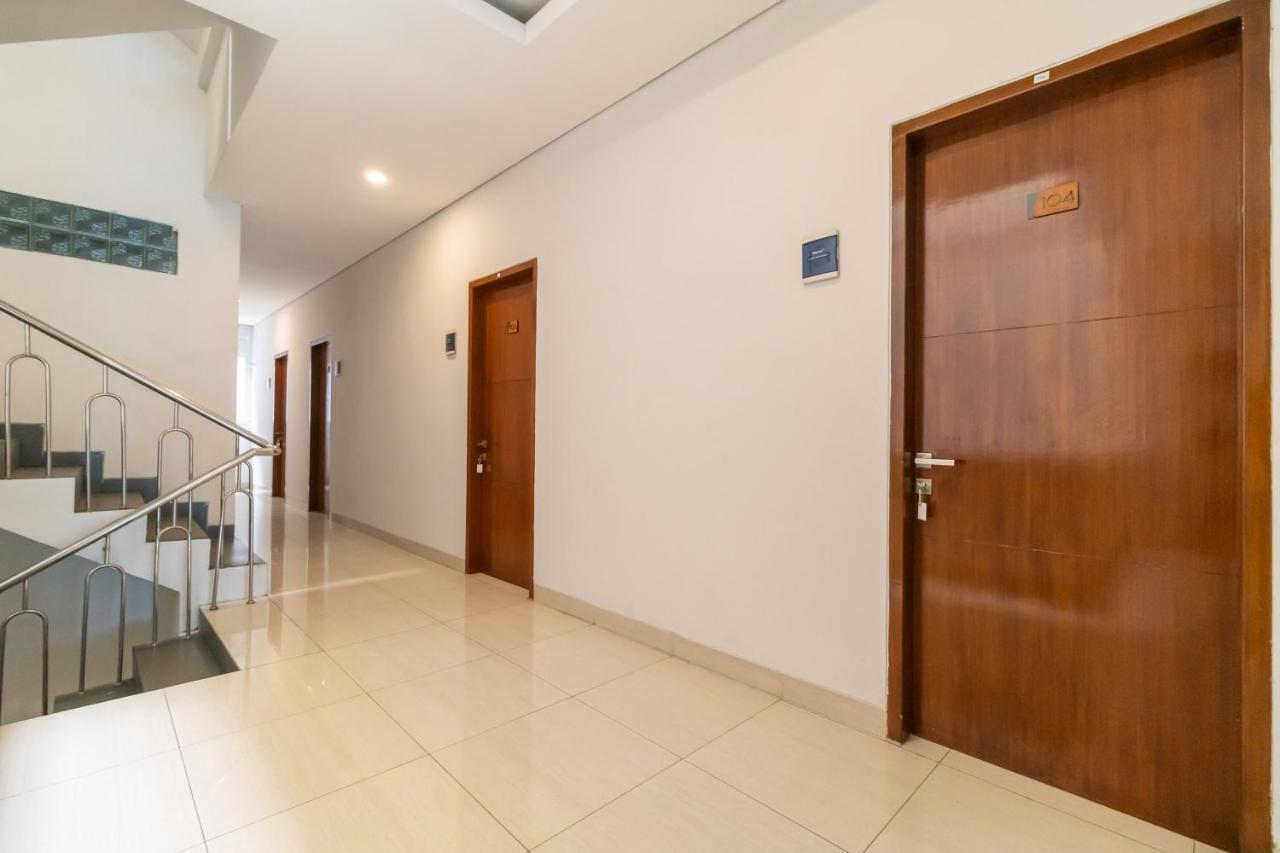 Urbanview Hotel Casa Kota Mangga Besar Jakarta Bagian luar foto